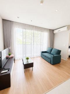 Modern one bedroom, 3 mins to MRT Suthisarn and Ratchadaphisek - 0