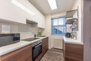 3 bedroom 2 bath beautiful Victorian house - 3