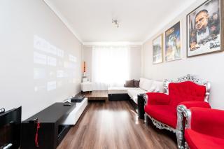 Home cinema - 2-bed, 2-bath - Free Private Parking - 0