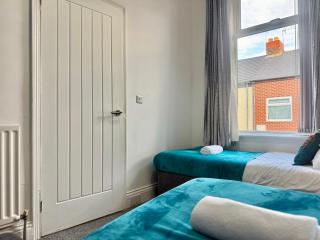 3 Bed Contractor Stay Near Stadium of Light, Free Parking, Sunderland - 1