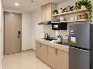 642 - Quiet & secured condo in Cavite with HI speed WIFI - 4