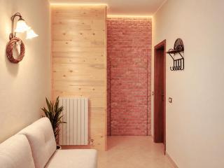 Lupin House, large air-conditioned veranda and Wi-Fi - 1