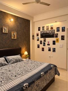 2BHK Cinema Stay Near Airport & Patrika Gate - 6