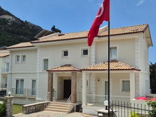 Villa Holly - 0