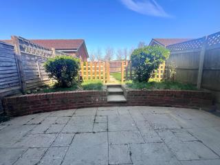 Ashford 3BR with en-suite and Free Parking - 5