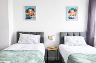 Ashford 3BR with en-suite and Free Parking - 3
