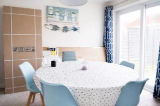 Ashford 3BR with en-suite and Free Parking - 1