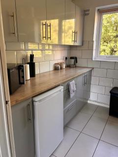 2 Bed Apartment - CBS Stadium- NEC - Airport - 6