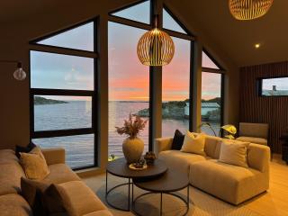 OceanView Karmoy Jacuzzi, Sauna & Sea Views - 9