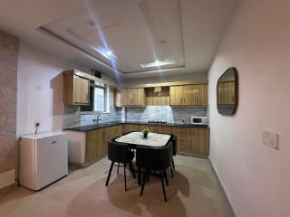Premium 1BHK Stylish Elegant Cozy - 4