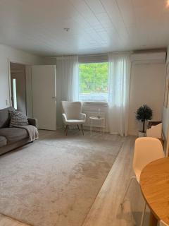 Peaceful house with own SAUNA, FREE PARKING - 7