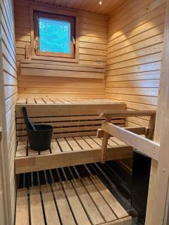 Peaceful house with own SAUNA, FREE PARKING - 4