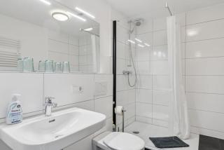 Messe 3 Schlafzimmer mit Parkplatz & Balkon - 7