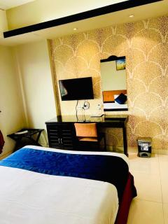 Orchid Business Hotel - 9