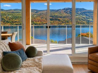 NEW! Stunning Tremblant Lakefront Gym/Pool Table - 0