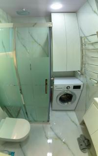 Modern 2-Bedroom Apart 2 Min Walk to 28 May Metro - 9