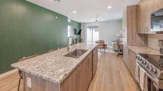 Landing Modern 2BD Gym Clubhouse - 1