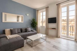 BnBNova - Studio with Rooftop Terrace - Old Town - 0