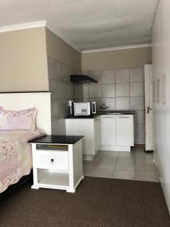 GnG Guesthouse - Bloemfontein - 9