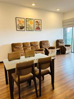 Modern 3BR Apt with Golf course view - Kahathuduwa - 0