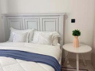Elora House - 5