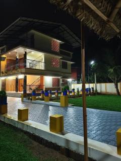 Dhanyam Homestay Guruvayur - First Floor 3 Bedrooms - 8