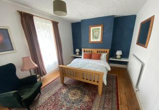 Cardiff - Spacious City 4 Bed Home - 9
