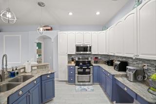 Land O Lakes Lagoon | Private Heated Pool | Lake Front | Luxurious Home - 4