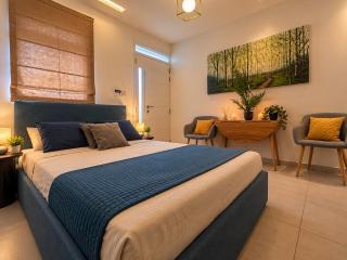 Newly refurbished Stylish 2 Bed Balzan Home - 9