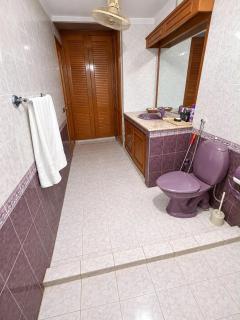 The Luxe Lahore Residence Spacious & Stylish Stay - 3