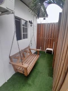 Best Kept Secret in Kingston, Intimate Hideaway - 7