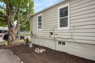 Charming Sycamore Home Near NIU & Local Shops - 2