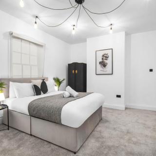 Stylish 3- Bed House - Near Wolverhampton City Centre - TVs in Bedrooms - Netflix 1CO - 9