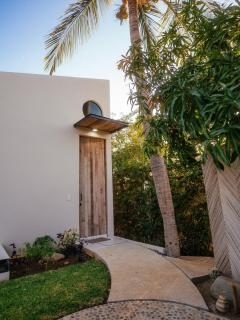 Luna and Pelicano - Elegant Twin Oceanfront Villas - 4