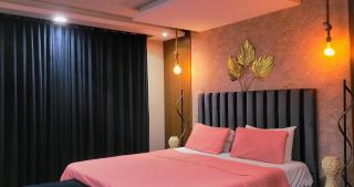Luxurious 1BHK Goldcrest Apartment - 5