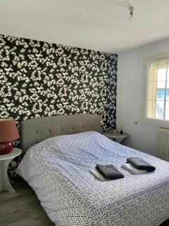 Grande maison 5 lits 3 chambres et parking privé - 0