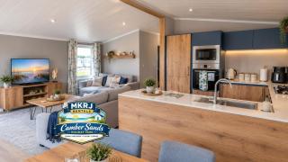 MKRJ EXECUTIVE LODGE - Parkdean Camber Sands - sleeps 8 - En Suit -Pet Friendly - 0
