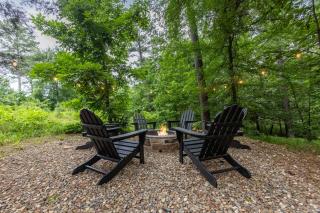 Pool - Hot Tub - Family Friendly - Paved roads - 4