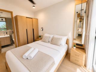 Silver House - 4
