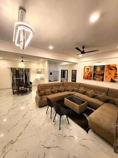 Royale 3BHK with Parking in Madhapur 1S - 1