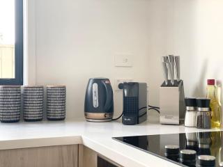 Salisbury Townhouse with Private Courtyard and Fibre WiFi - 6