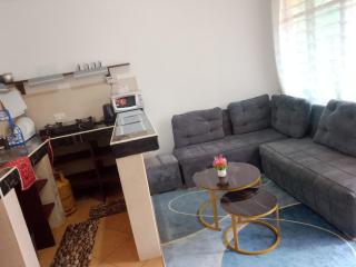 Brennie Apartment - 0