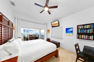Ultimate Beachfront Penthouse - Seven Mile Beach - 4