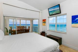 Ultimate Beachfront Penthouse - Seven Mile Beach - 2