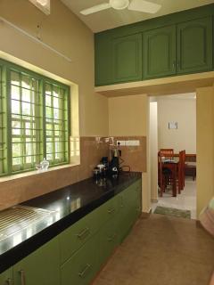 Comfortable, Family Stay in Kochi, Vyttila - 4