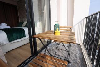 Stylish 1BR apartment in central Casablanca with Terrace & Parking - 8