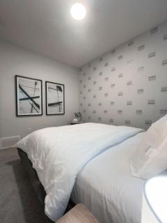 Modern New 2BR basement beside Riverview Park, 14m WEM, 4m Grocery - 7