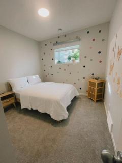 Modern New 2BR basement beside Riverview Park, 14m WEM, 4m Grocery - 3