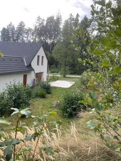 Dům mezi loukami - 8