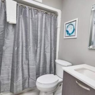 Clifton Hill Suite 3301 - 8